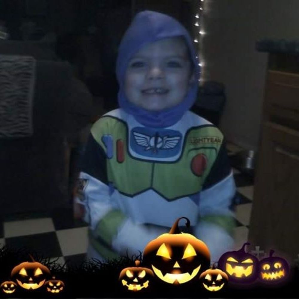 Meet your Posher, Adrian